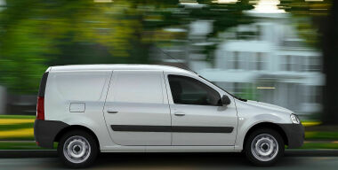 Какие российские автомобили меньше всего теряют в цене