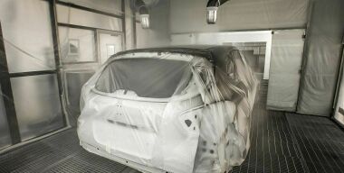 Renault приостанавливает сборку автомобилей в России