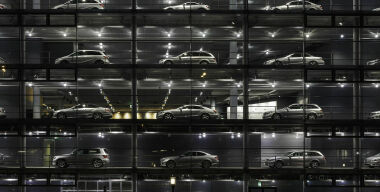 10 самых дешевых автомобилей премиум-класса в России