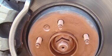 Что сделать, чтобы диски не прикипали к ступицам?