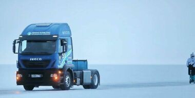 Грузовик IVECO установил рекорд скорости на льду Байкала