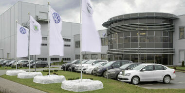 Volkswagen в России приостанавливает сборку автомобилей