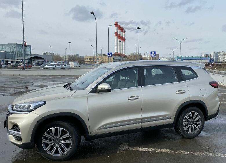 Изображение Первый видео тест-драйв кроссовера Chery Tiggo 8: вам шашечки или ехать