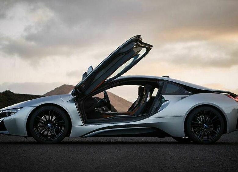 Изображение BMW i8 снимают с производства