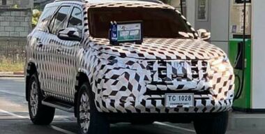 Японцы подготовили Toyota Fortuner к обновлению