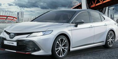 В России стартовали продажи Toyota Camry в спортивной версии
