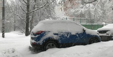 С чем столкнутся водители, не выезжавшие и даже не прогревавшие авто зимой