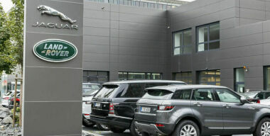 С 1 января в России взлетят цены на автомобили Jaguar Land Rover