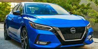 Nissan возвращает в российскую линейку седаны