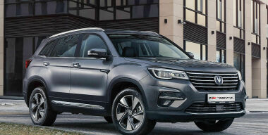 Китайцы объявили цены на обновленный Changan CS75FL