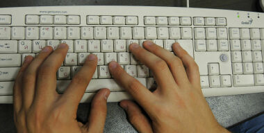 Hyundai переходит в России на автопродажи, страхование и кредитование через интернет