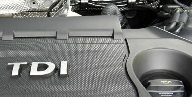 Почему в дизельные машины нужно заливать специальное моторное масло