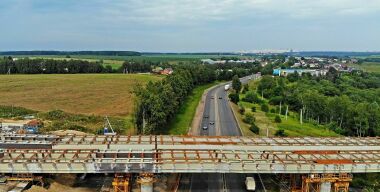 Грузовикам полностью запретят ездить по МКАД