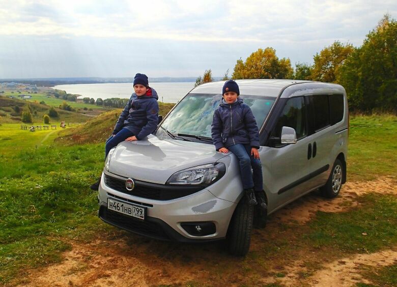 Изображение Семейный тест-драйв FIAT Doblo Panorama: теремок на колесах