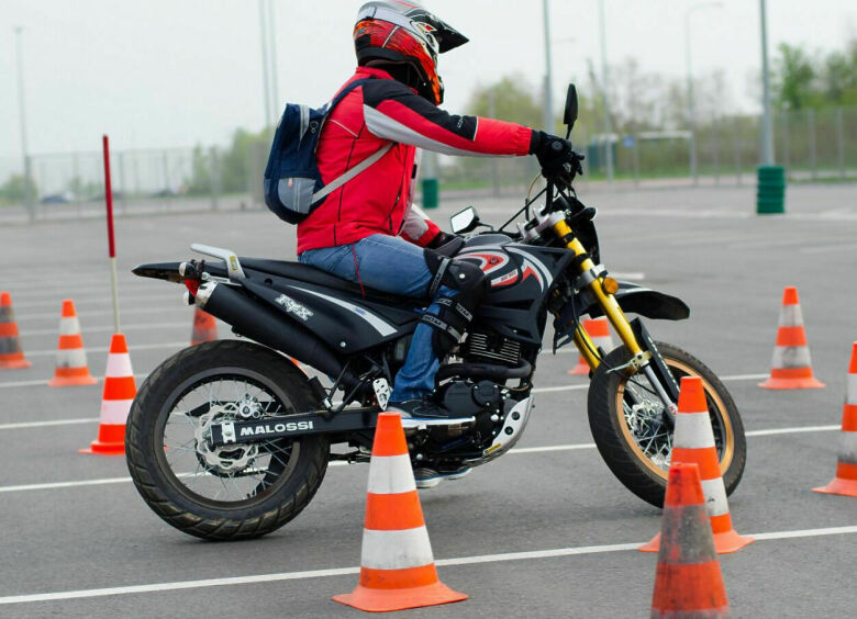 Изображение Мотоциклистам сильно упростят получение автомобильных «прав»