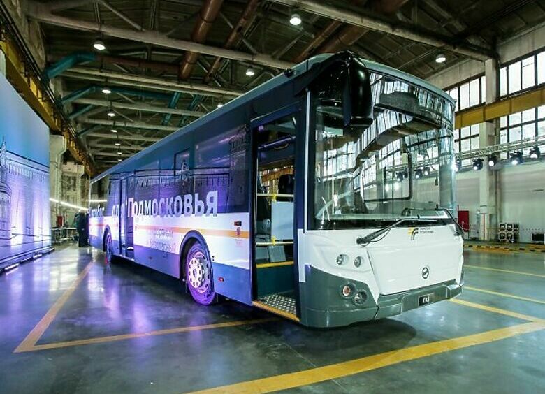 Изображение ЛиАЗ начал выпускать автобус с USB-зарядниками и интернет-роутером