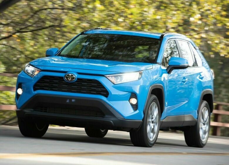 Изображение Новый Toyota RAV4 прошел «лосиный тест» по-скандинавски