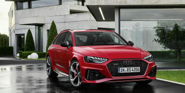 Представлен обновленный «горячий» Audi RS 4 Avant