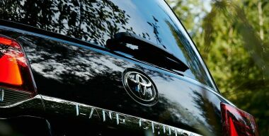 Названа дата премьеры нового Toyota Land Cruiser 300