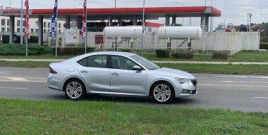 Новая Skoda Octavia засветилась без камуфляжа