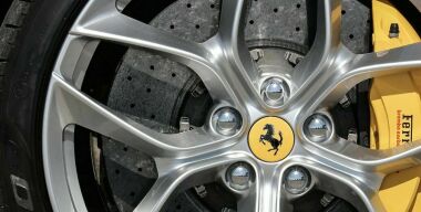 Новые подробности о первом кроссовере Ferrari