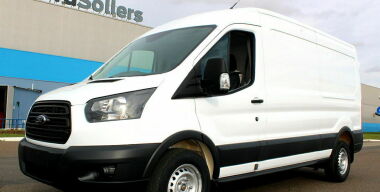 Дилеры начали продавать обновленные Ford Transit в России без ПТС