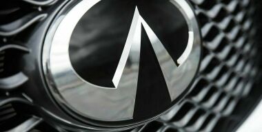 В Infiniti придумали одежду, которая сэкономит деньги автовладельцам