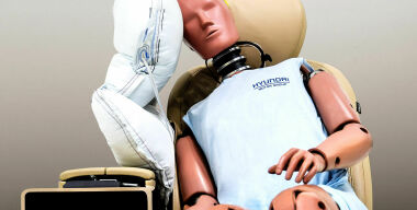 В Hyundai придумали центральную подушку безопасности