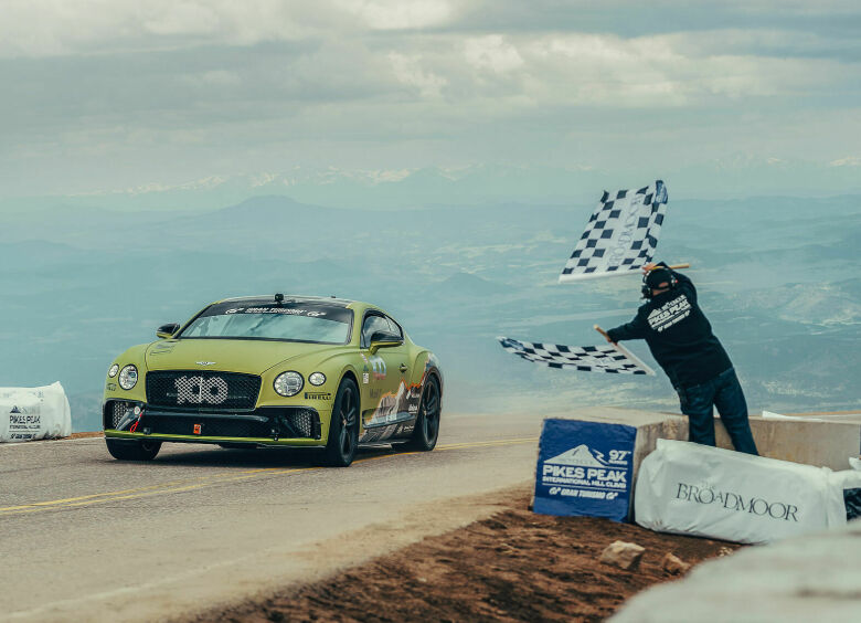 Изображение Bentley Continental GT побил рекорд скорости на горе Пайкс-Пик