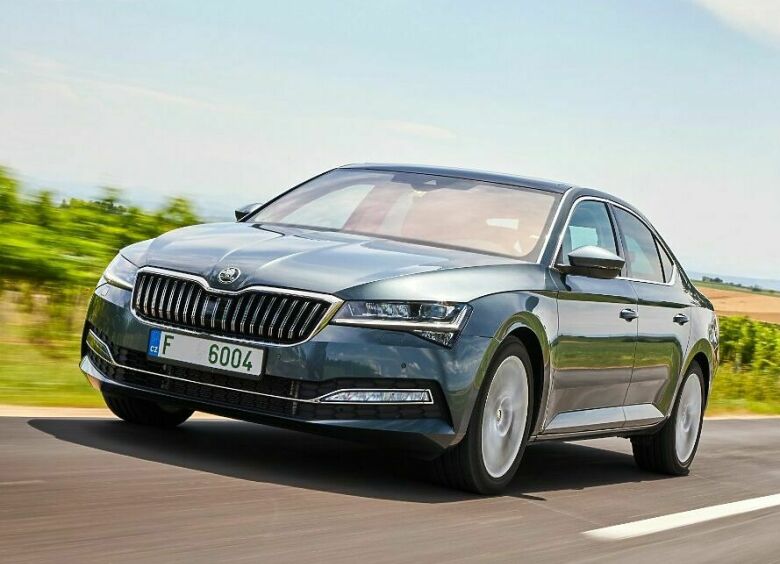 Изображение Какие моторы получит обновленный Skoda Superb в России