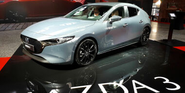 Новая Mazda3 представлена в России официально
