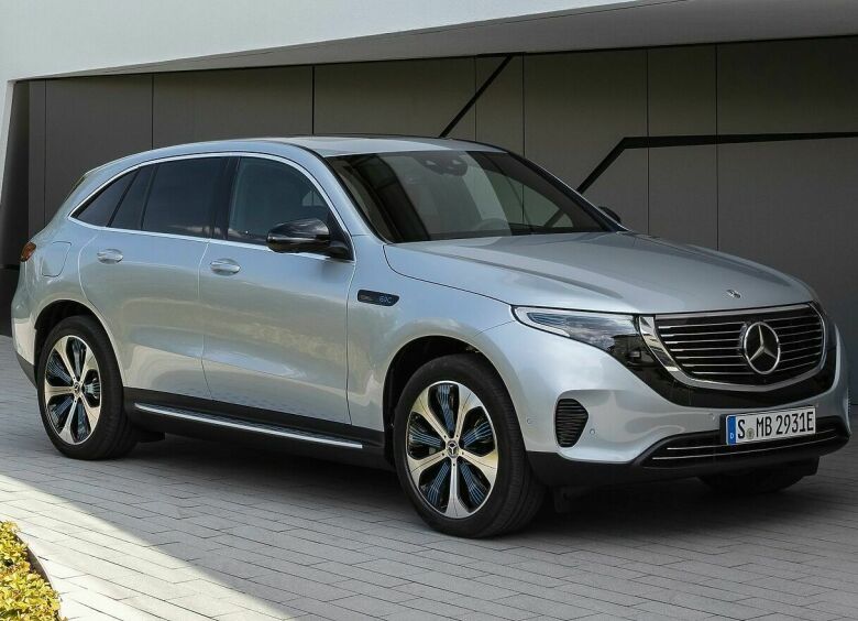 Изображение Новейший кроссовер Mercedes-Benz EQC поступил в продажу