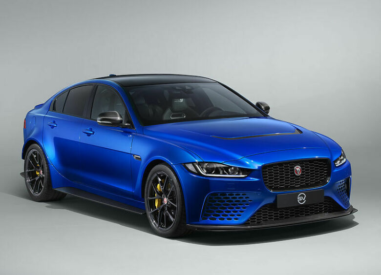 Изображение «Горячий» Jaguar XE SV Project 8 приспособили для гражданских дорог