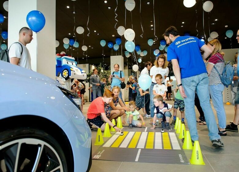Изображение Hyundai продолжает учить детей безопасности на дороге