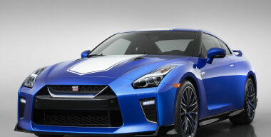 Легендарный Nissan GT-R отмечает 50-летие новой спецверсией