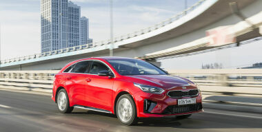 Вне конкуренции: видео тест-драйв нового KIA ProCeed