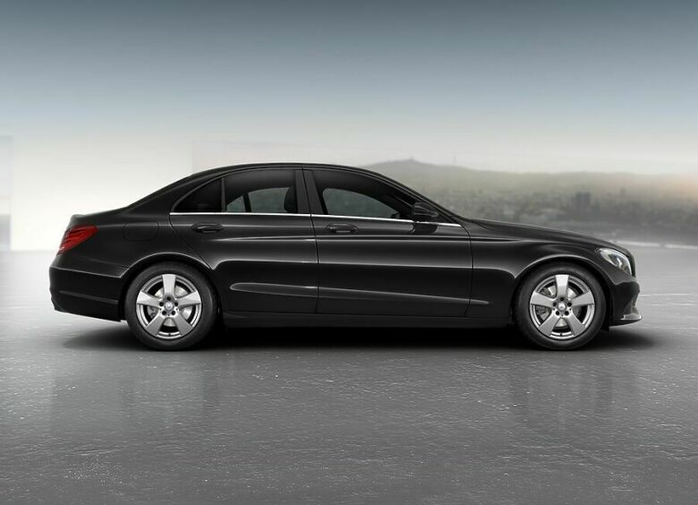 Изображение Немцы отзывают Mercedes-Benz C-класса из-за проблем с ESP