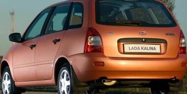 Какие подержанные универсалы покупают в России