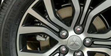 В России подорожали автомобили Mitsubishi и Jeep