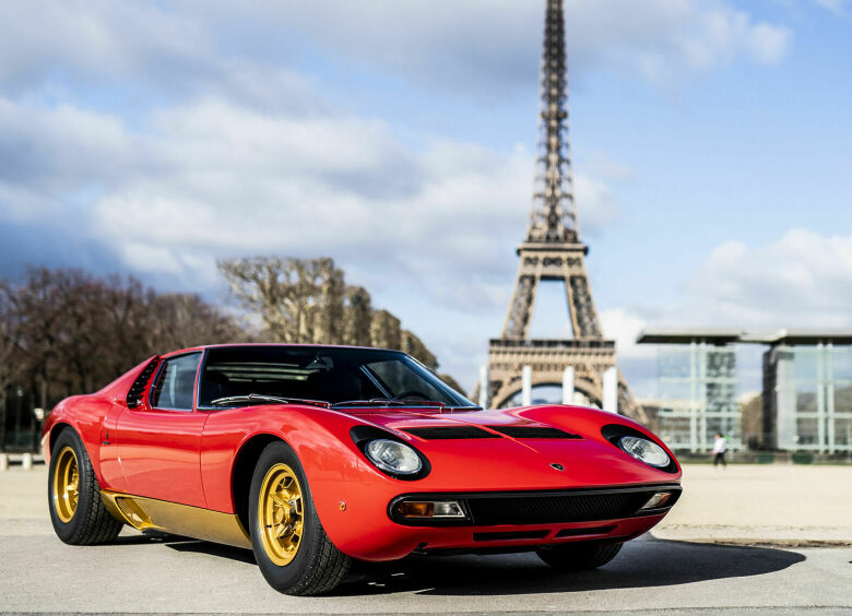 Изображение Представлен старый новый Lamborghini Miura SV