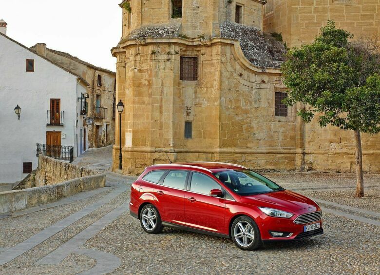 Изображение История с конца: тест-драйв универсального Ford Focus