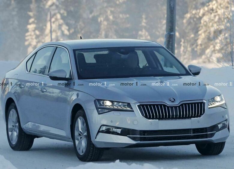 Изображение Обновленный Skoda Superb засветился почти без камуфляжа