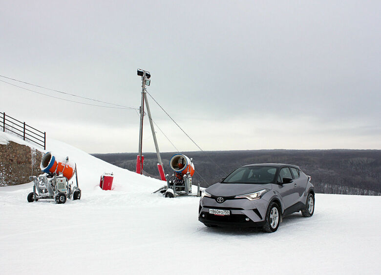 Изображение Дайте кислоты: тест-драйв кроссовера Toyota C-HR