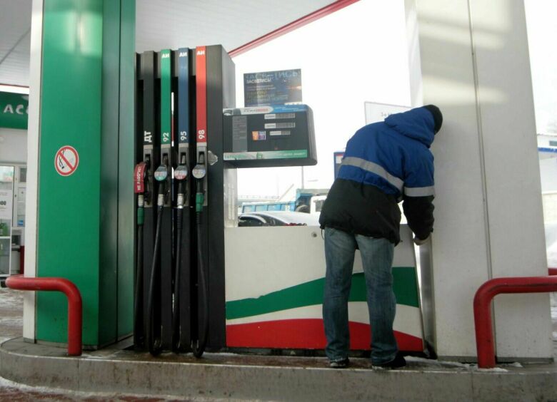 Изображение 50 рублей за литр: бензин на российских АЗС продолжает дорожать
