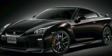 Японцы представили Nissan GT-R для теннисистов