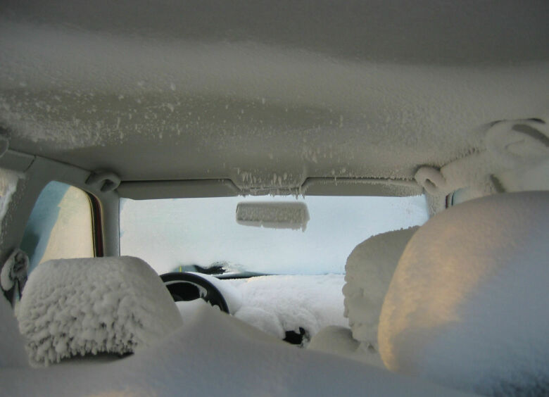 Изображение Зачем зимой перед длительной стоянкой нужно обязательно открывать окна авто