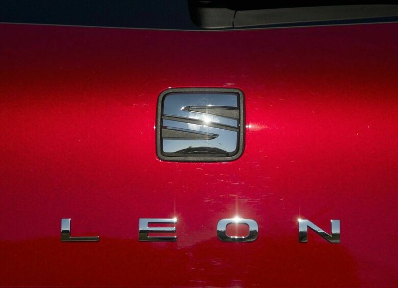 Изображение В Сети появилась информация о новом SEAT Leon