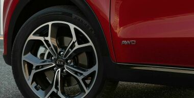 В России подорожали почти все модели KIA