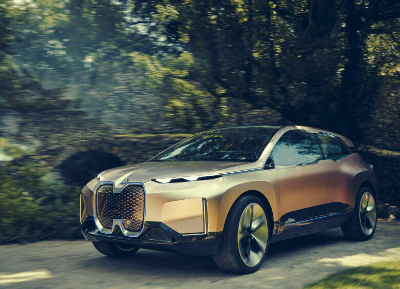 Изображение BMW представил кроссовер будущего Vision iNEXT