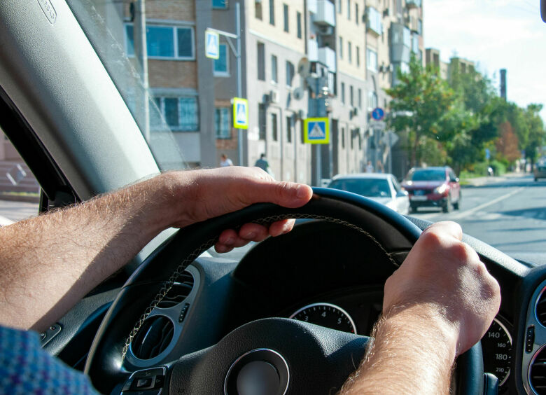 Изображение Москвичей хотят заставить сдавать в аренду личные авто